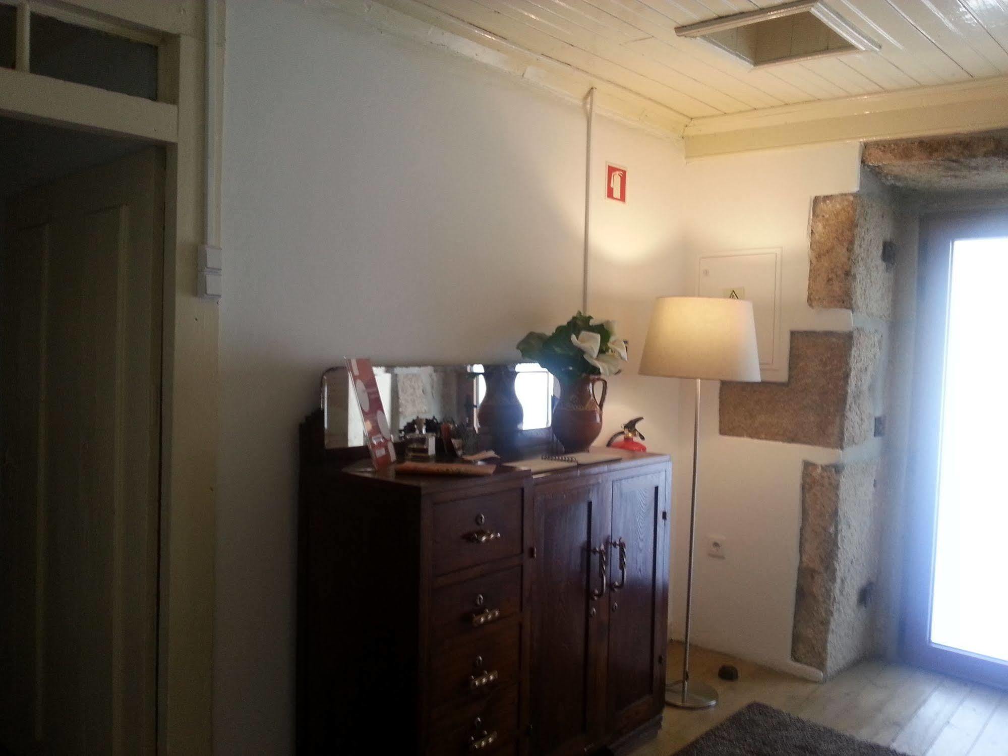 O Ze Ja Dormiu Aqui Villa Celeiros Luaran gambar